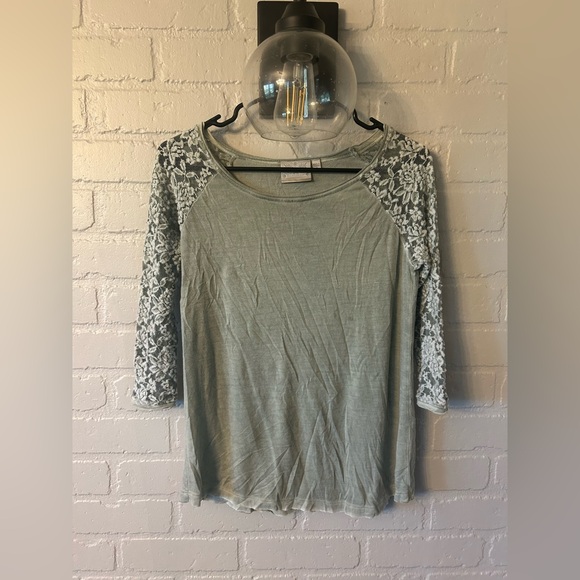 Dantelle Light Green Top with Lace Sleeves - Picture 1 of 3